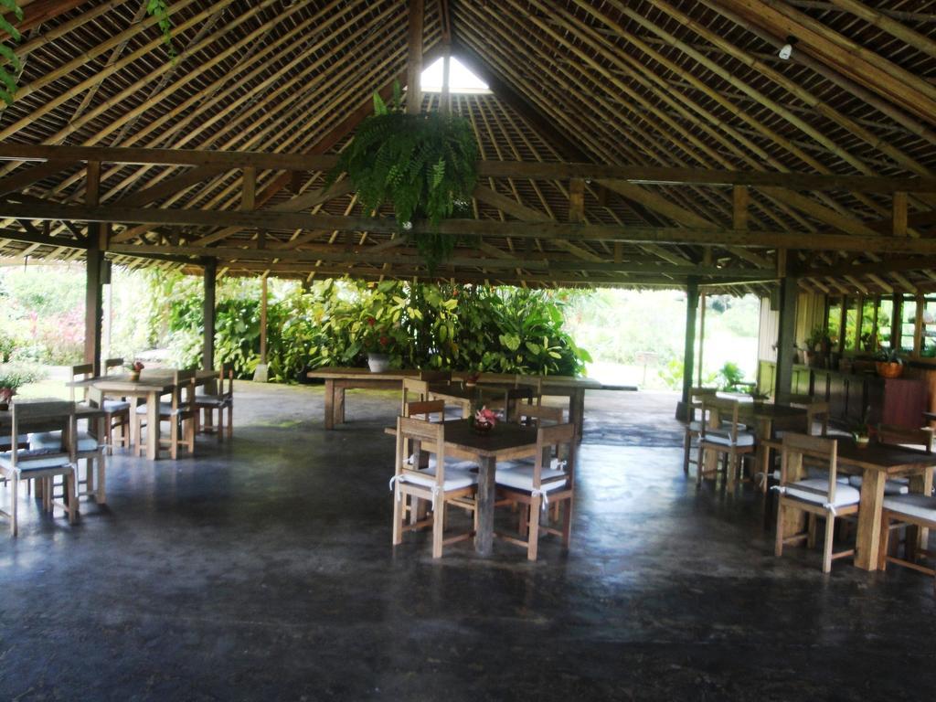 Gardenia Country Inn Tomohon Ngoại thất bức ảnh