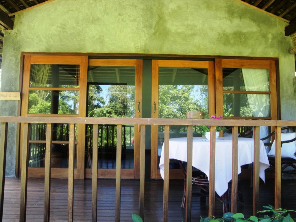 Gardenia Country Inn Tomohon Phòng bức ảnh
