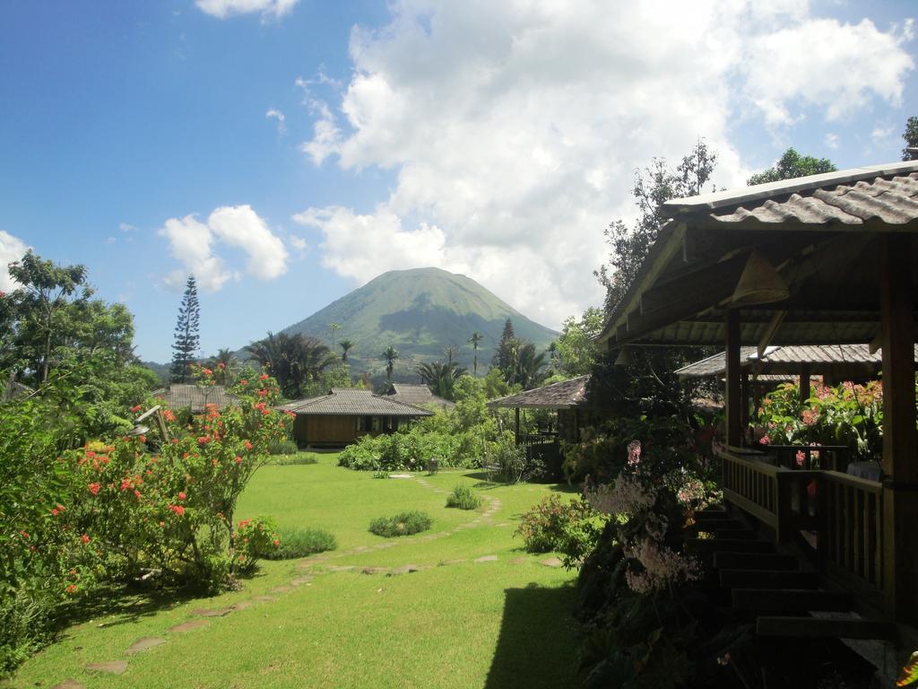 Gardenia Country Inn Tomohon Phòng bức ảnh