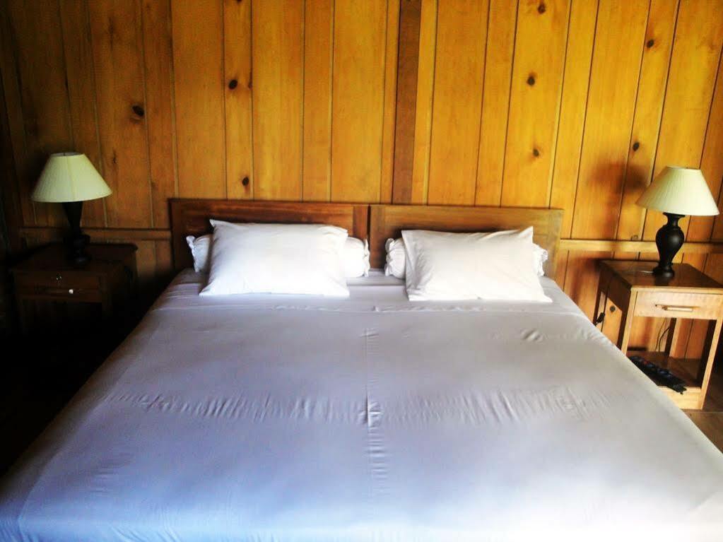 Gardenia Country Inn Tomohon Ngoại thất bức ảnh
