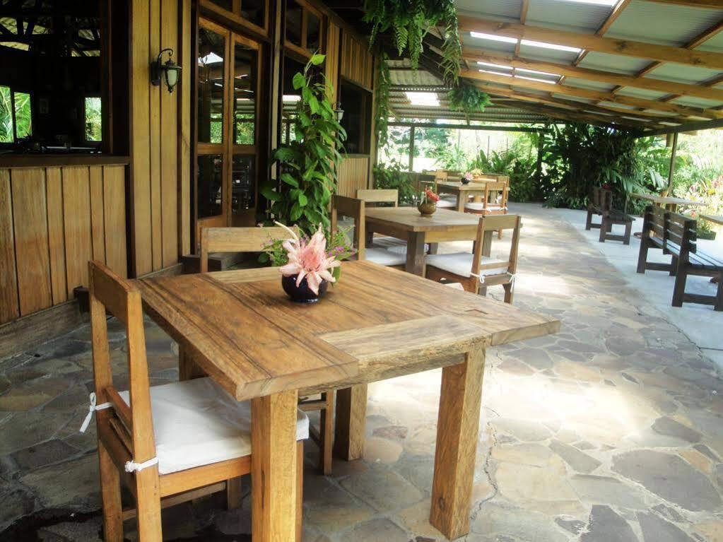 Gardenia Country Inn Tomohon Ngoại thất bức ảnh